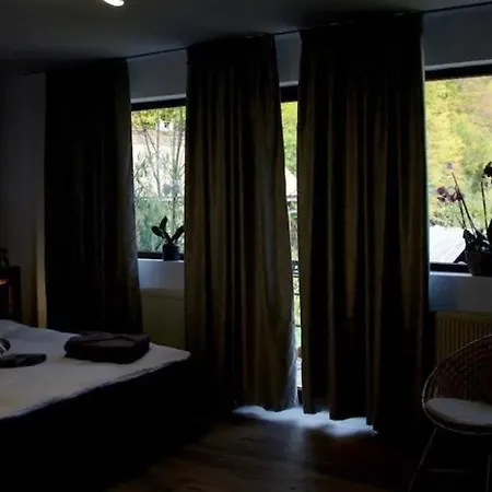 Montagnoli Luxury Villa *