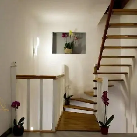 Montagnoli Luxury Villa